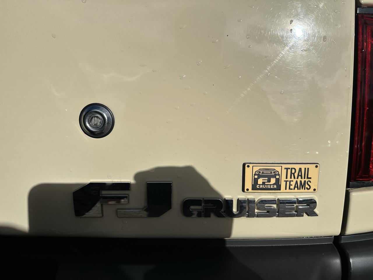 Toyota FJ Cruiser  2010