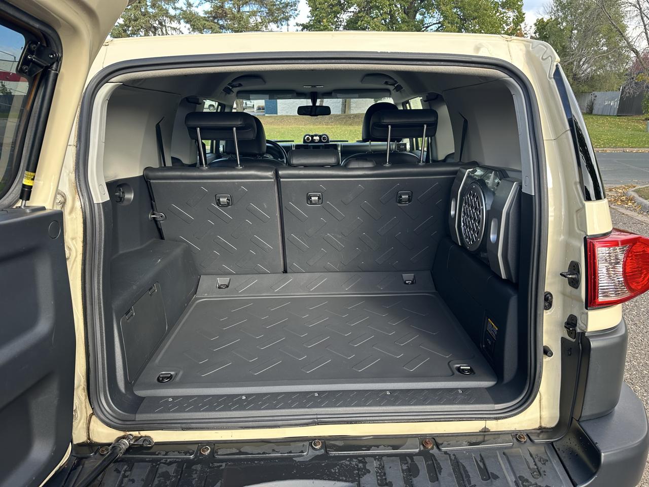 Toyota FJ Cruiser  2010