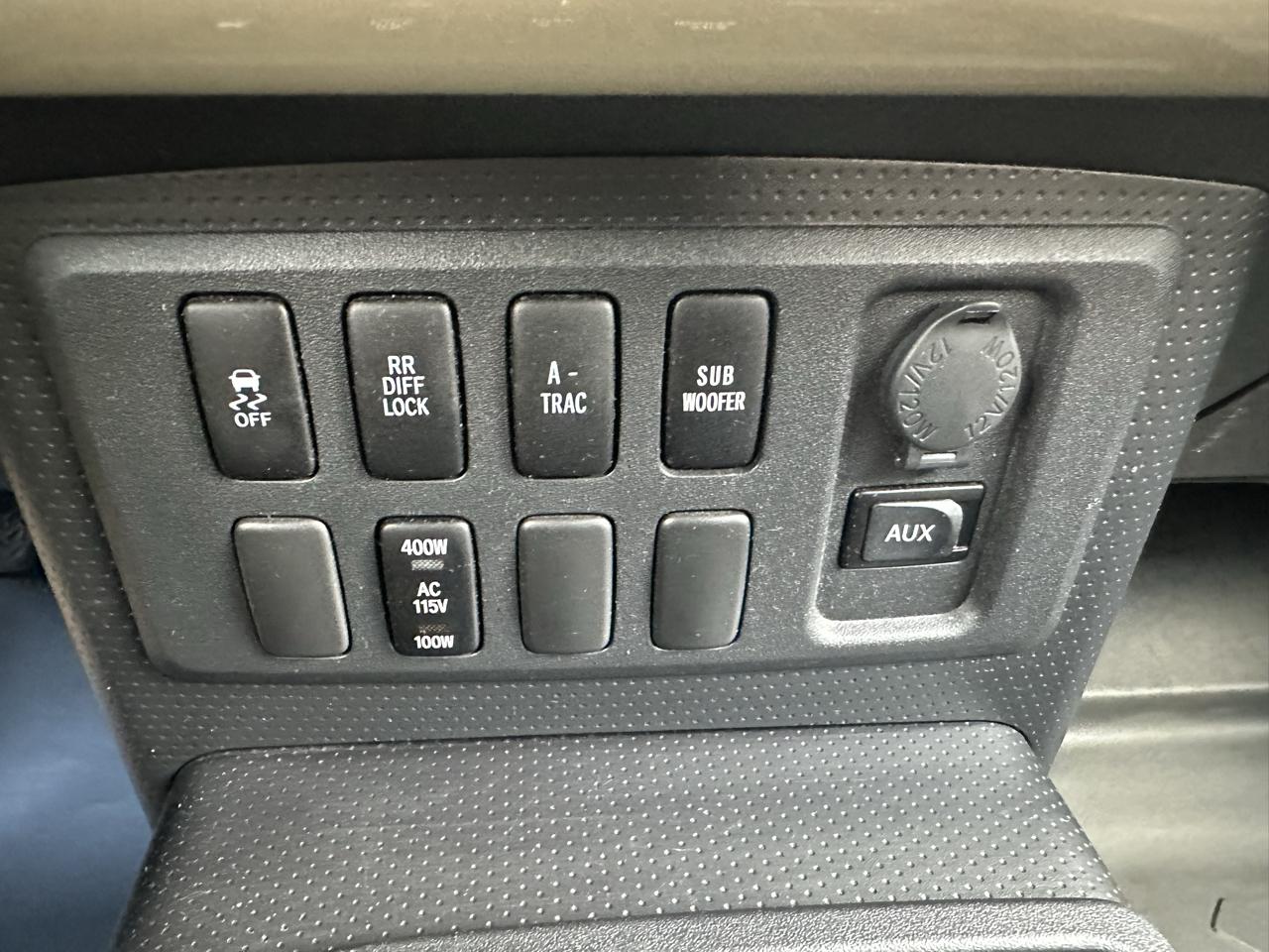 Toyota FJ Cruiser  2010