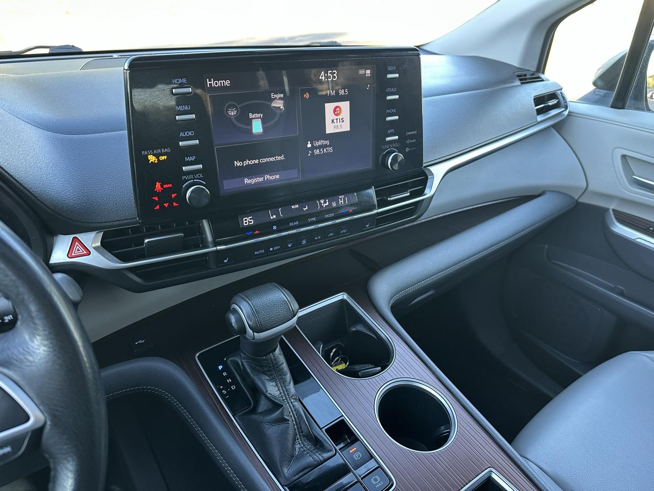 Toyota Sienna XLE 7-Passenger AWD 2021