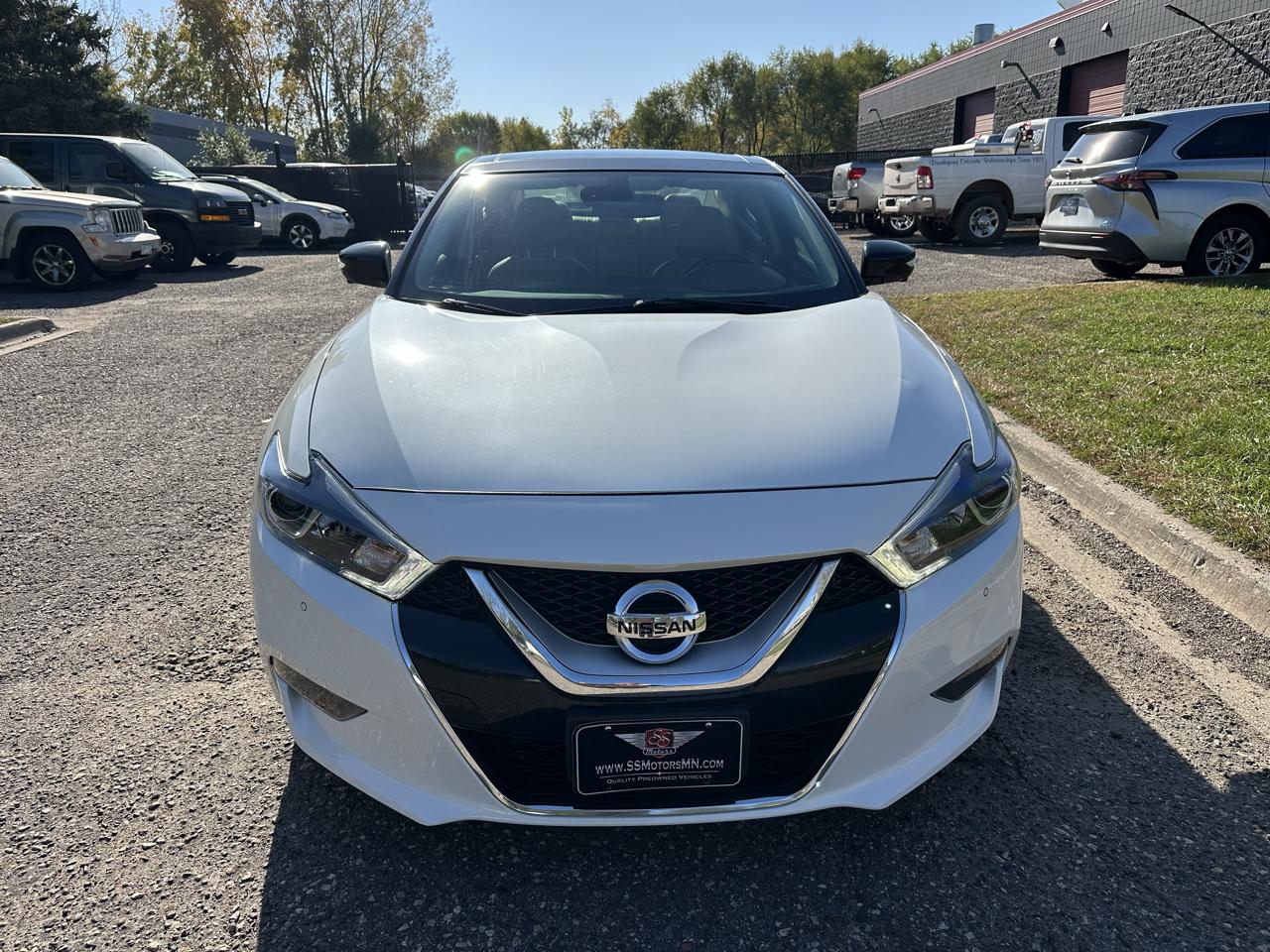 Nissan Maxima 4dr Sdn 3.5 Platinum 2017