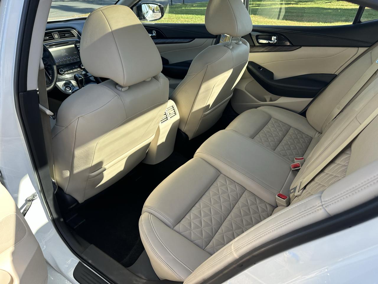 Nissan Maxima 4dr Sdn 3.5 Platinum 2017