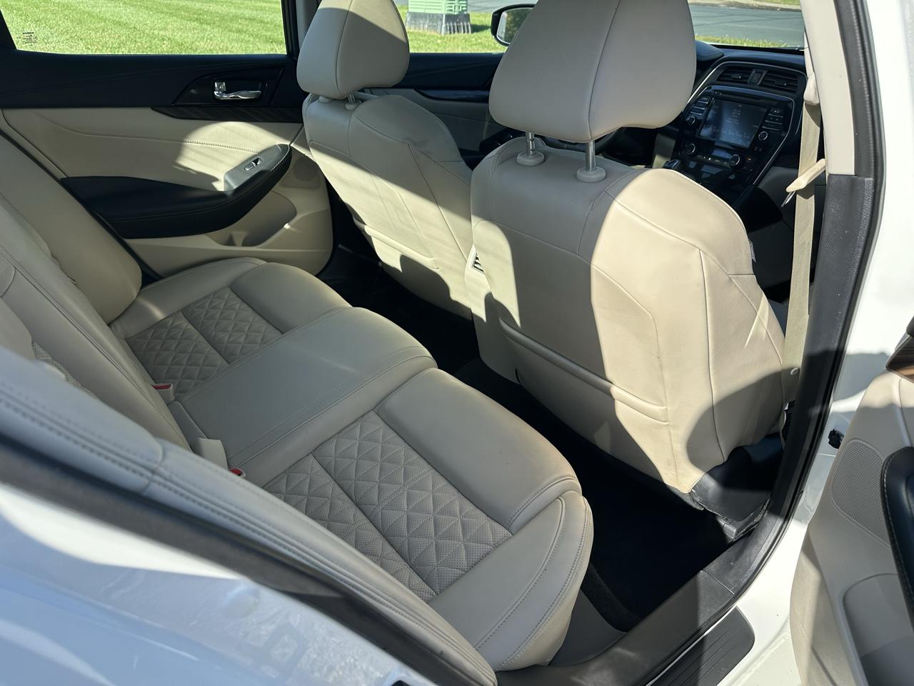 Nissan Maxima 4dr Sdn 3.5 Platinum 2017