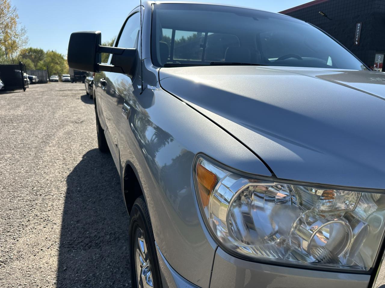Toyota Tundra Tundra-Grade 5.7L Long Bed 4WD 2010