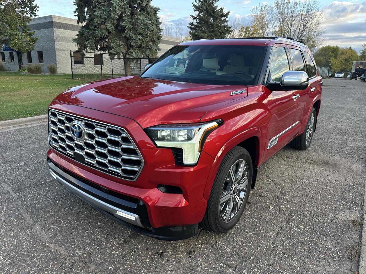 Toyota Sequoia  2023