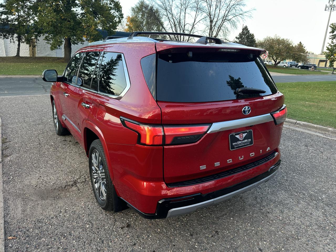 Toyota Sequoia  2023