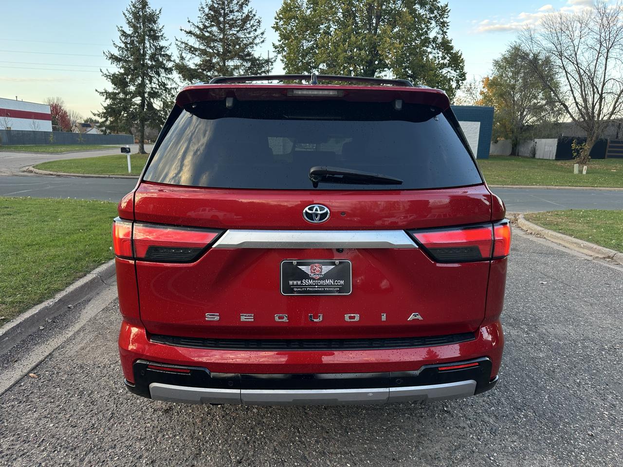 Toyota Sequoia  2023