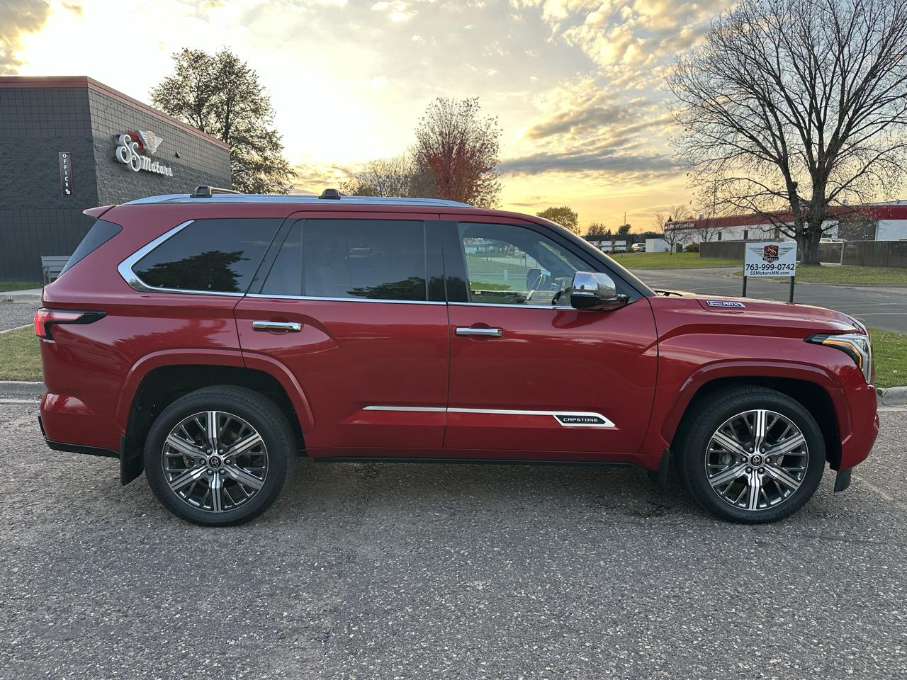 Toyota Sequoia  2023