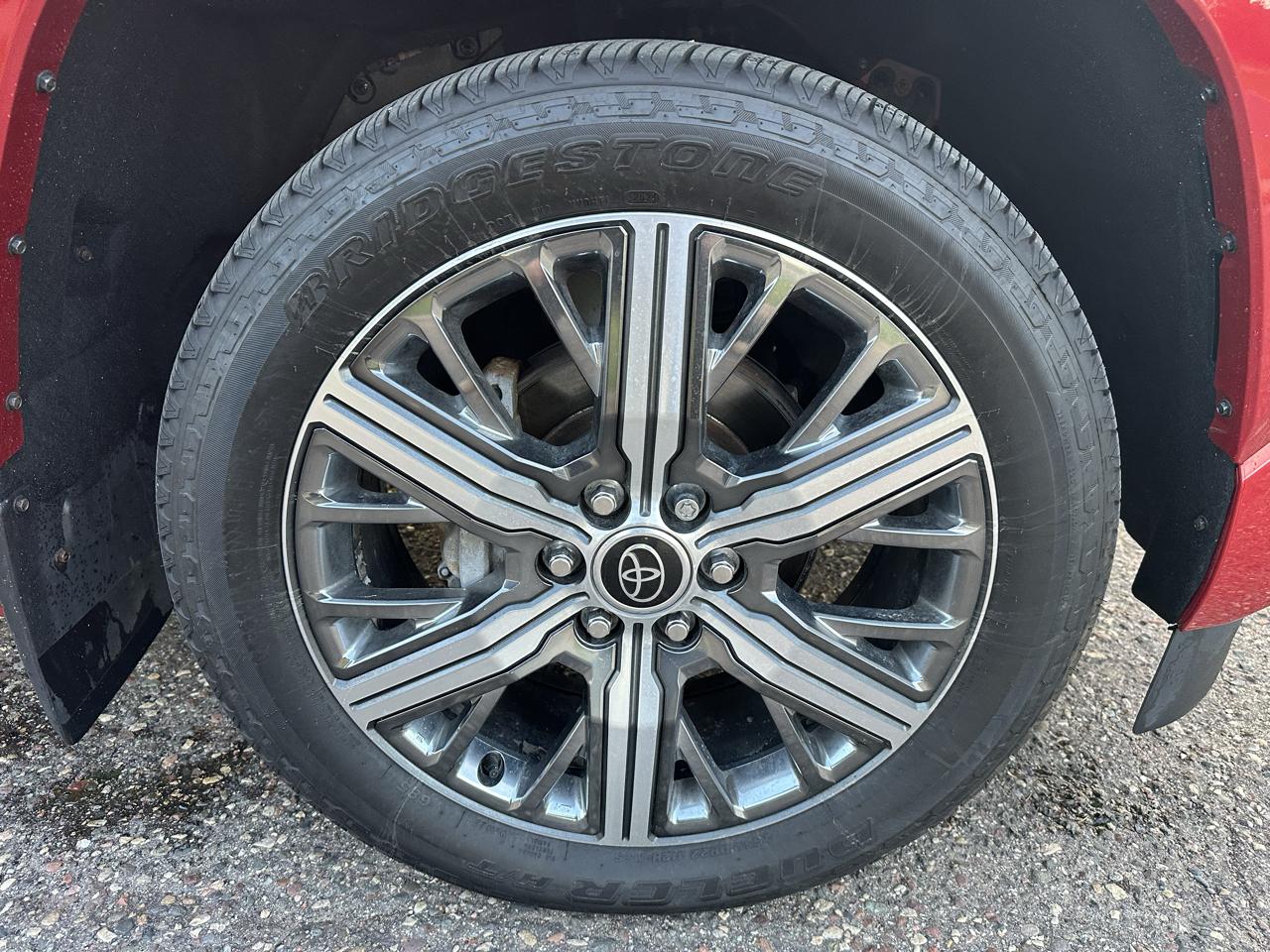 Toyota Sequoia  2023