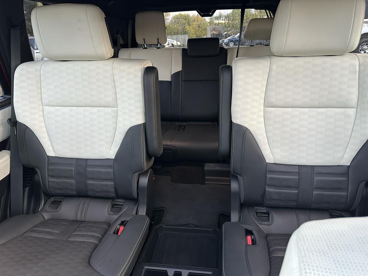 Toyota Sequoia  2023