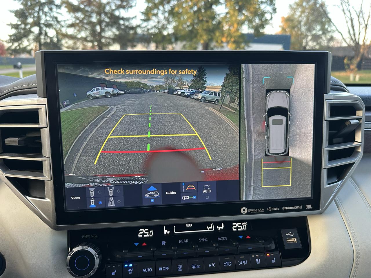 Toyota Sequoia  2023