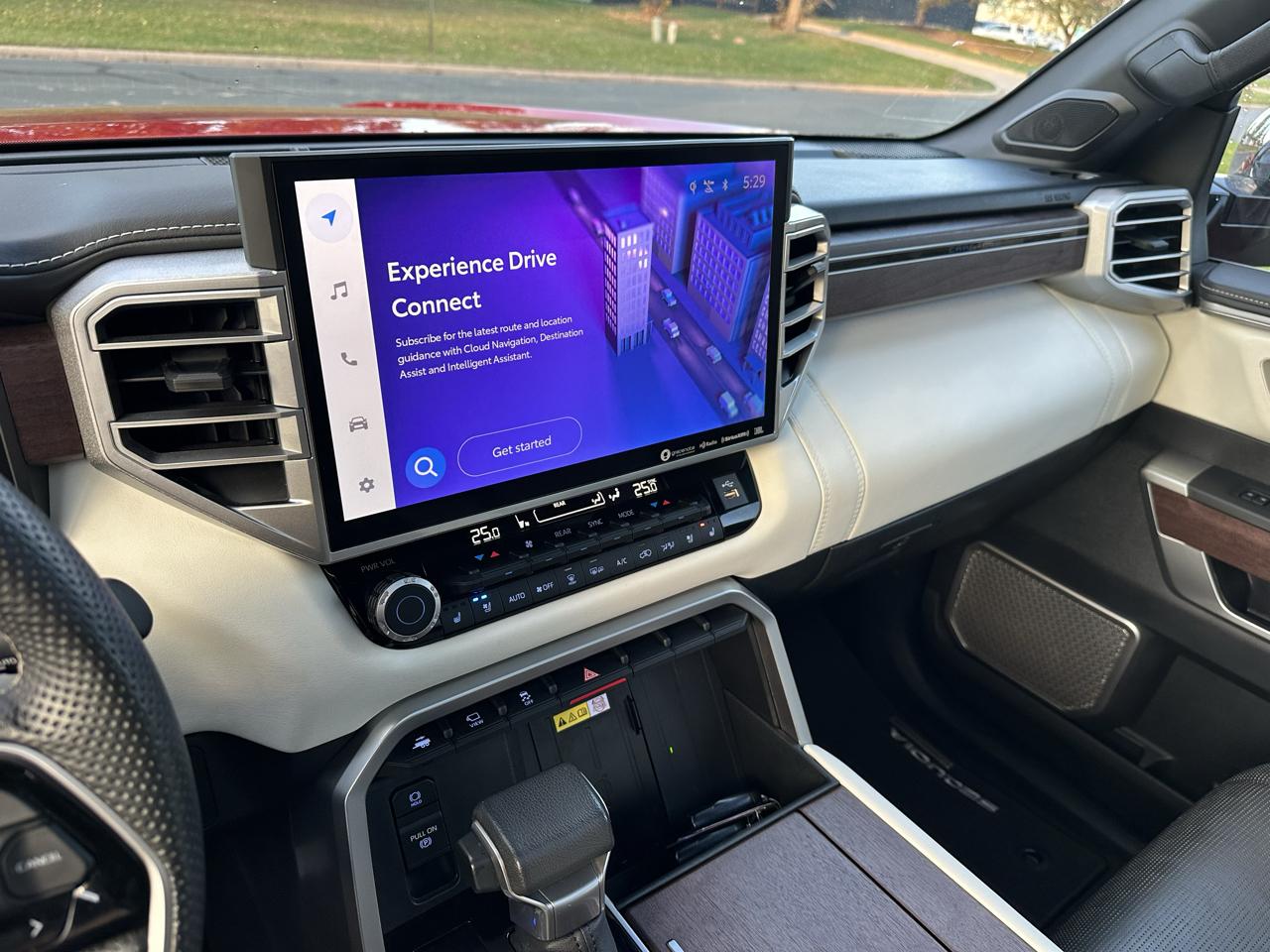 Toyota Sequoia  2023