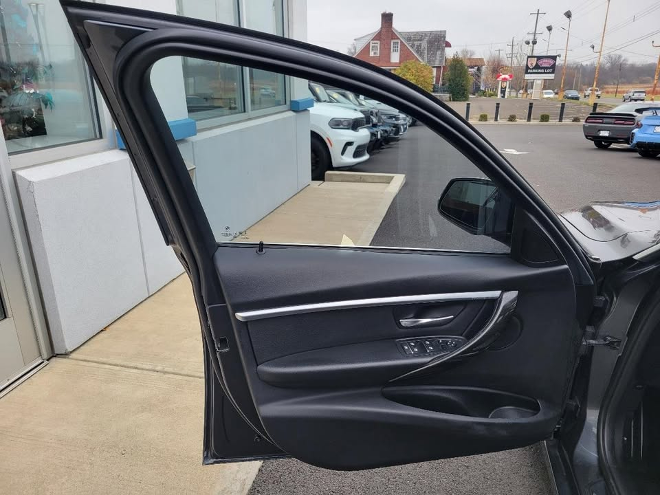 BMW 3 Series 330i xDrive Sedan South Africa 2018