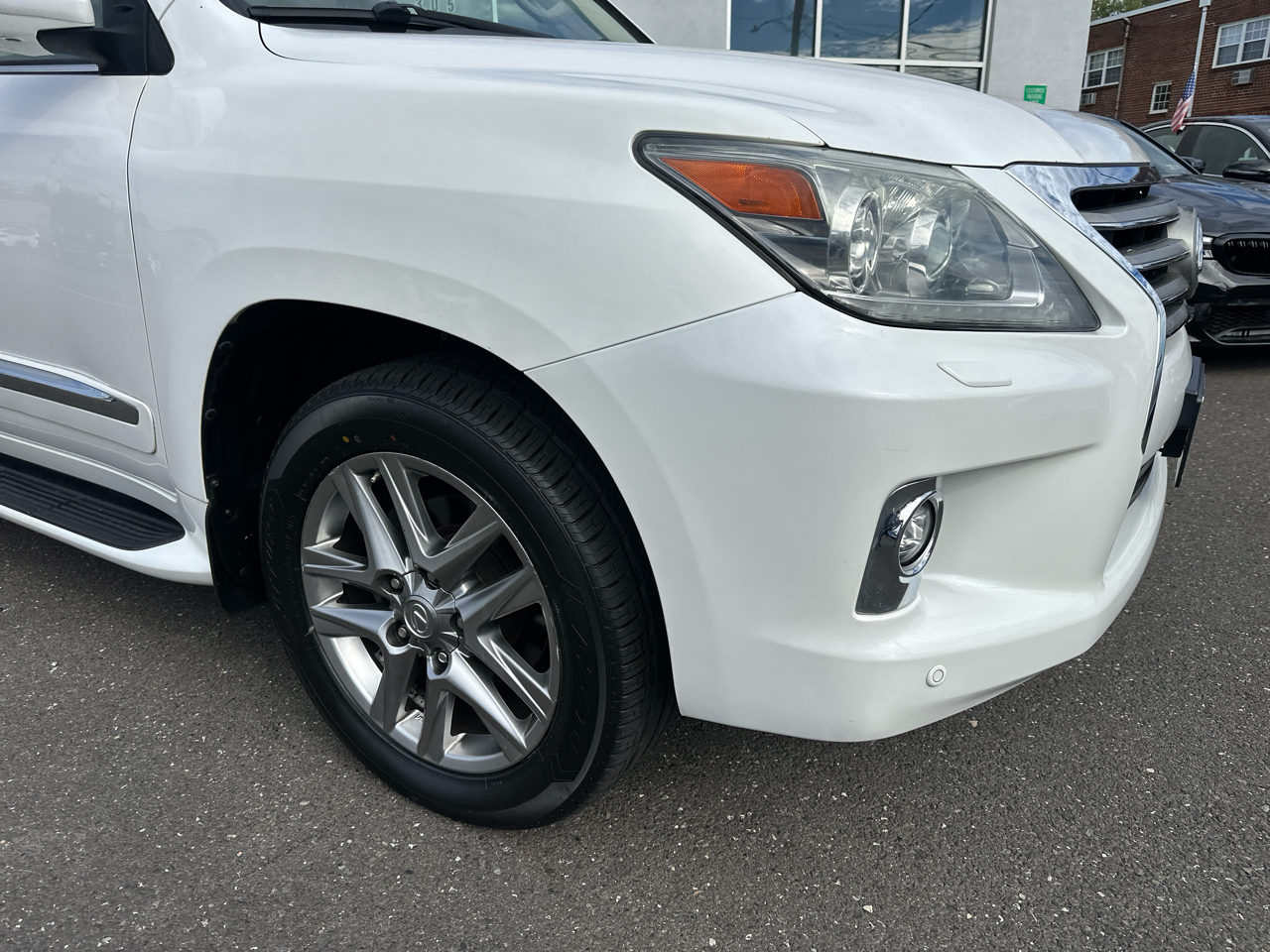 Lexus LX 570 4WD 4dr 2014 Lexus LX 570 4WD 4dr 2014