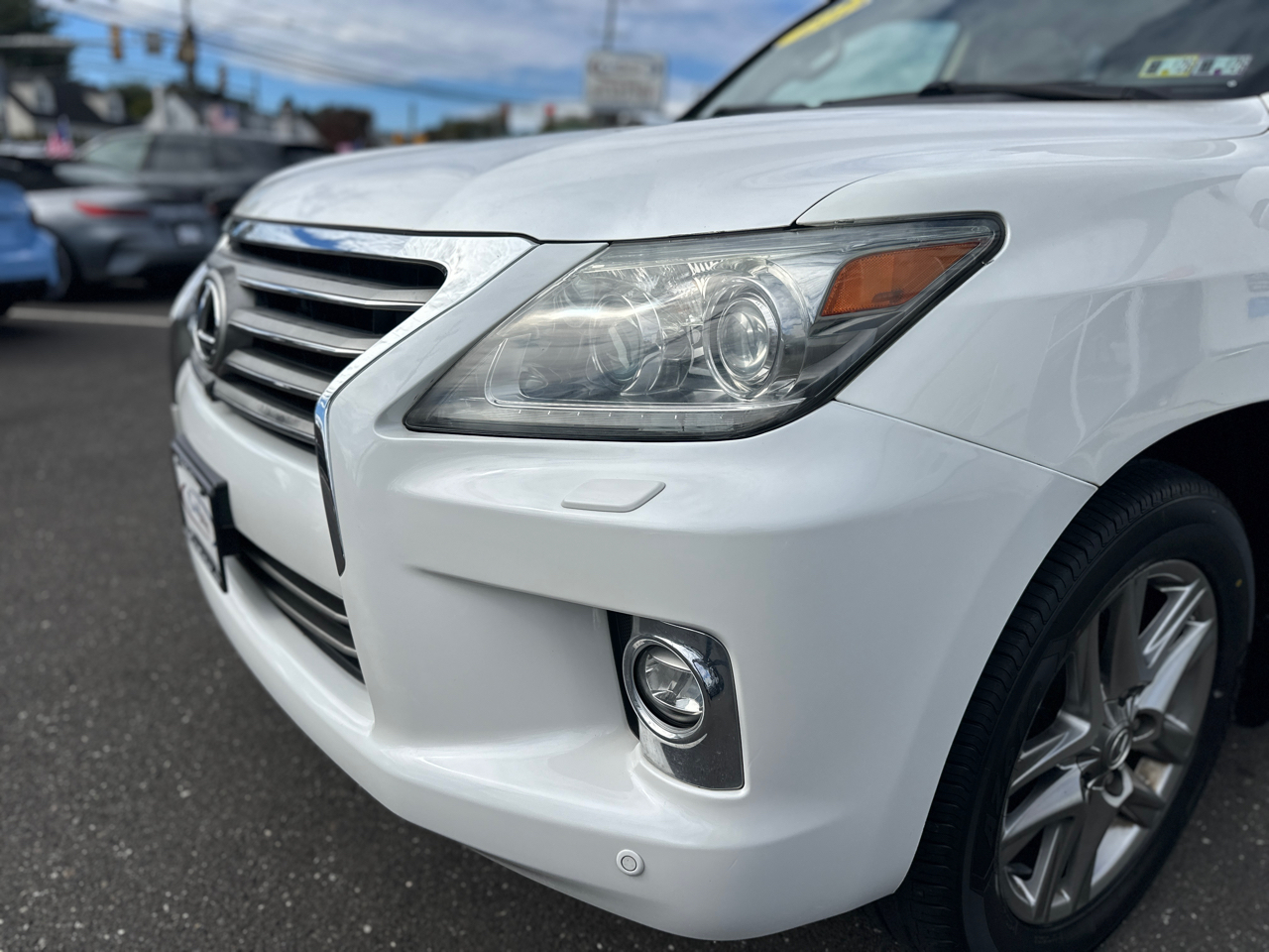 Lexus LX 570 4WD 4dr 2014 Lexus LX 570 4WD 4dr 2014
