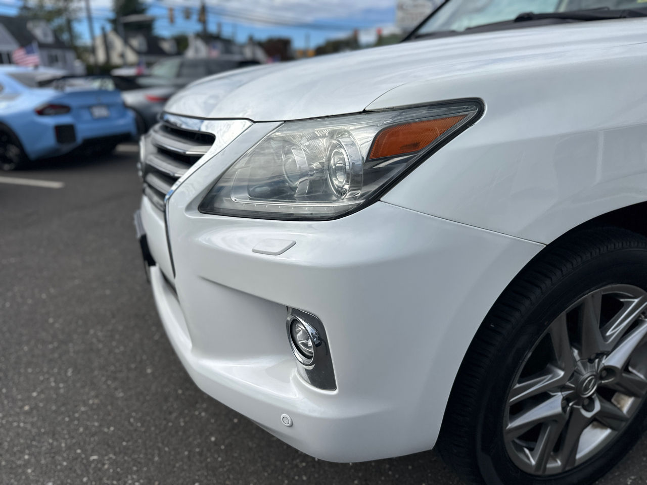 Lexus LX 570 4WD 4dr 2014 Lexus LX 570 4WD 4dr 2014
