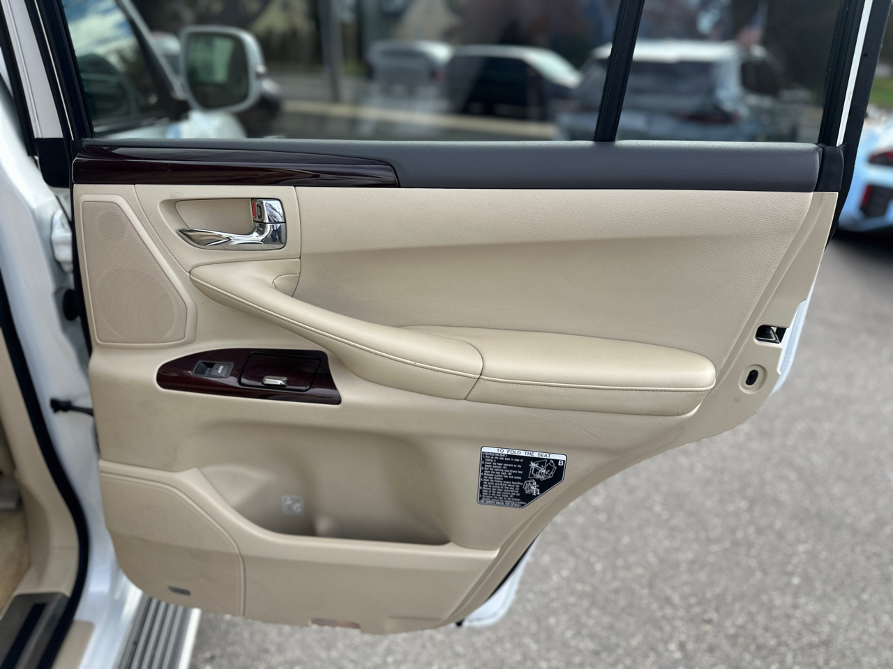 Lexus LX 570 4WD 4dr 2014 Lexus LX 570 4WD 4dr 2014
