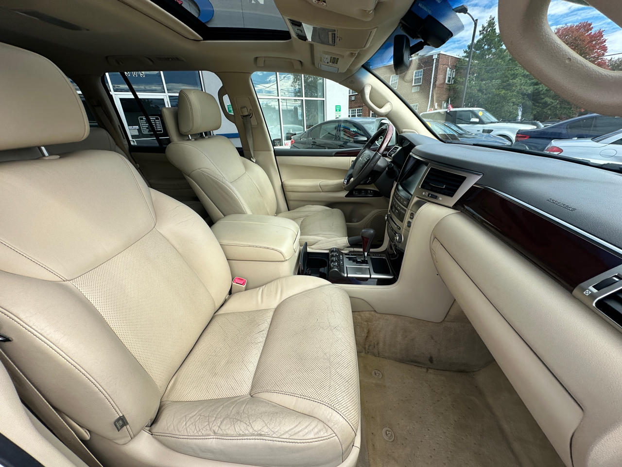 Lexus LX 570 4WD 4dr 2014 Lexus LX 570 4WD 4dr 2014