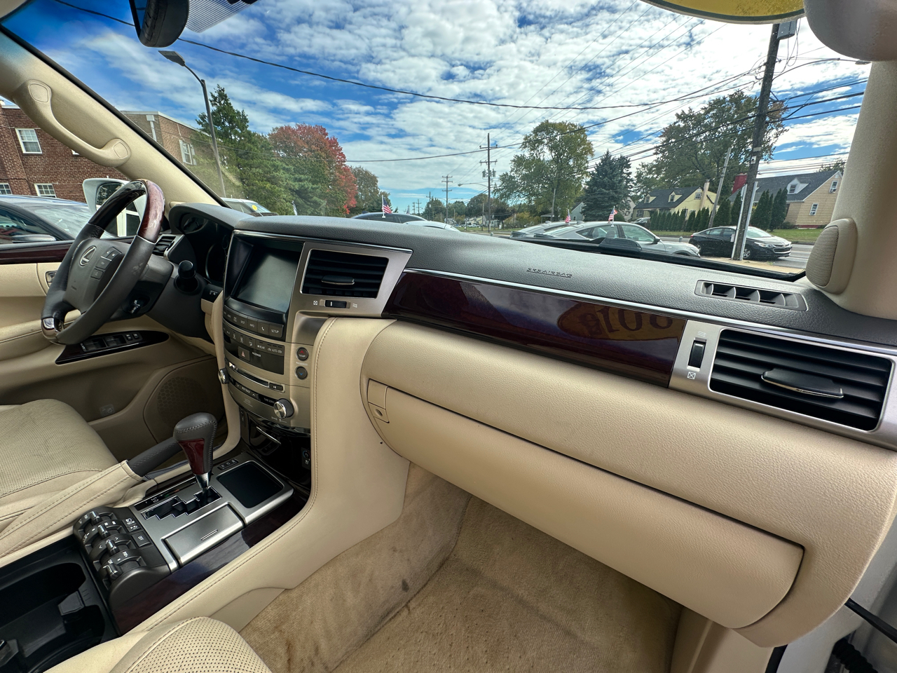 Lexus LX 570 4WD 4dr 2014 Lexus LX 570 4WD 4dr 2014