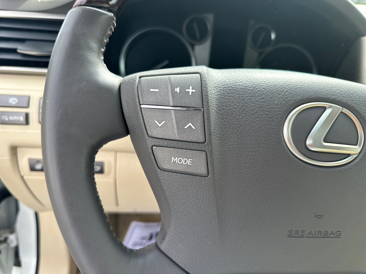 Lexus LX 570 4WD 4dr 2014 Lexus LX 570 4WD 4dr 2014