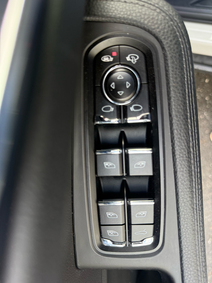 Porsche Macan AWD 2021 Porsche Macan AWD 2021