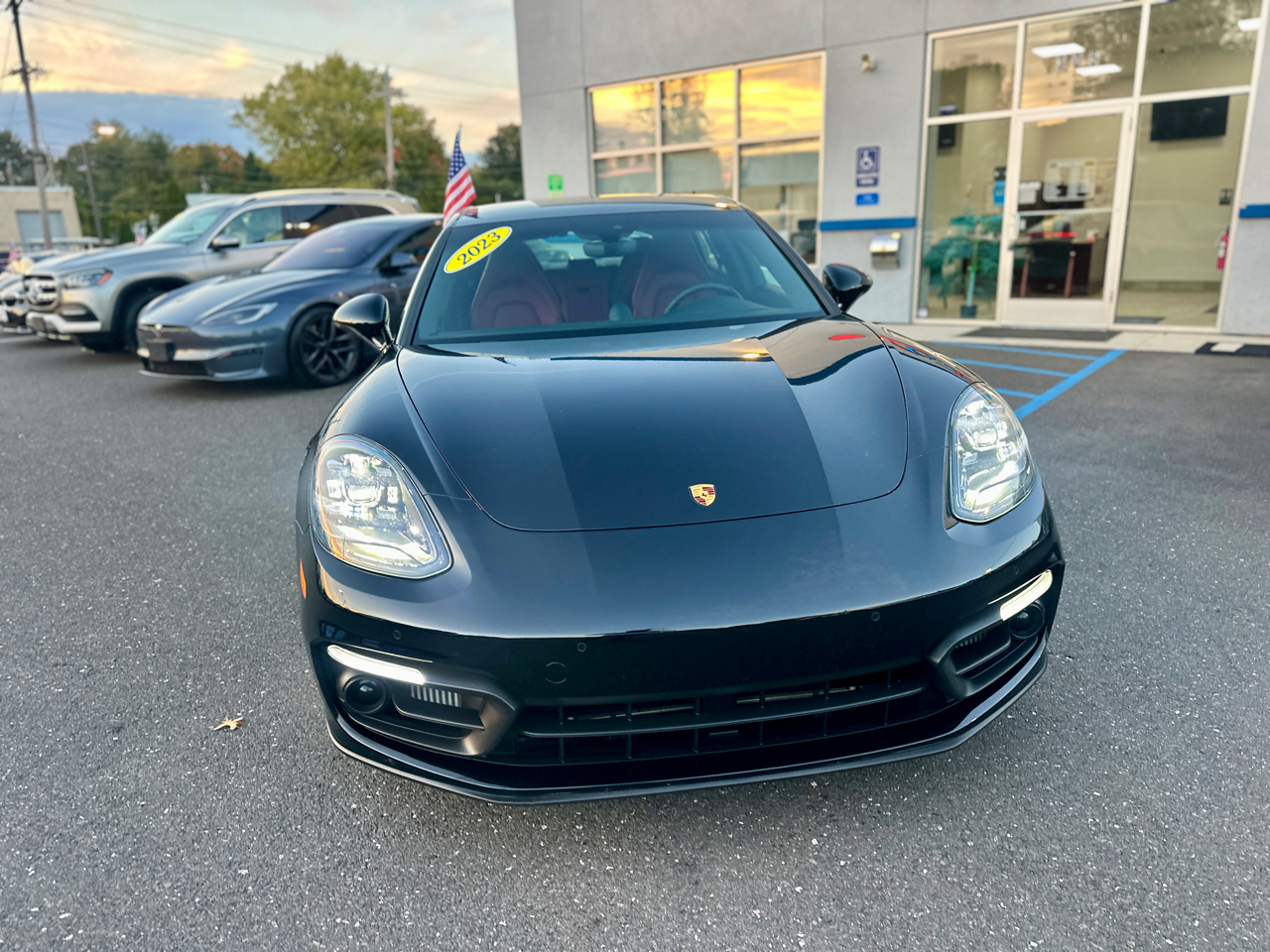 Porsche Panamera 4 Platinum Edition AWD 2023 Porsche Panamera 4 Platinum Edition AWD 2023