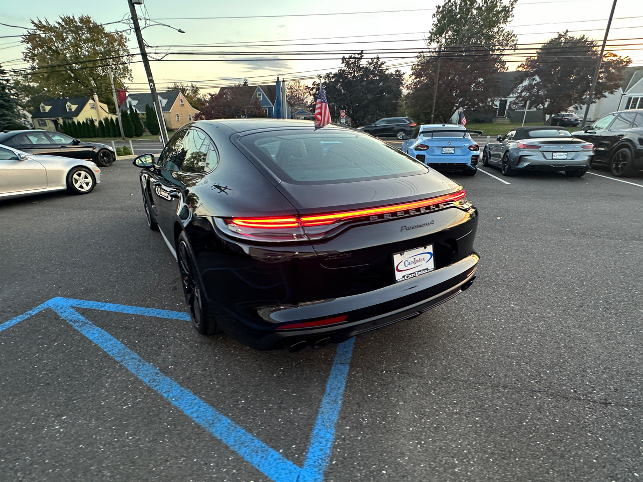 Porsche Panamera 4 Platinum Edition AWD 2023 Porsche Panamera 4 Platinum Edition AWD 2023