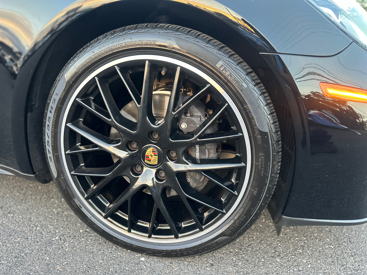 Porsche Panamera 4 Platinum Edition AWD 2023 Porsche Panamera 4 Platinum Edition AWD 2023