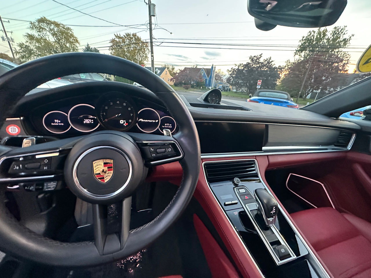 Porsche Panamera 4 Platinum Edition AWD 2023 Porsche Panamera 4 Platinum Edition AWD 2023
