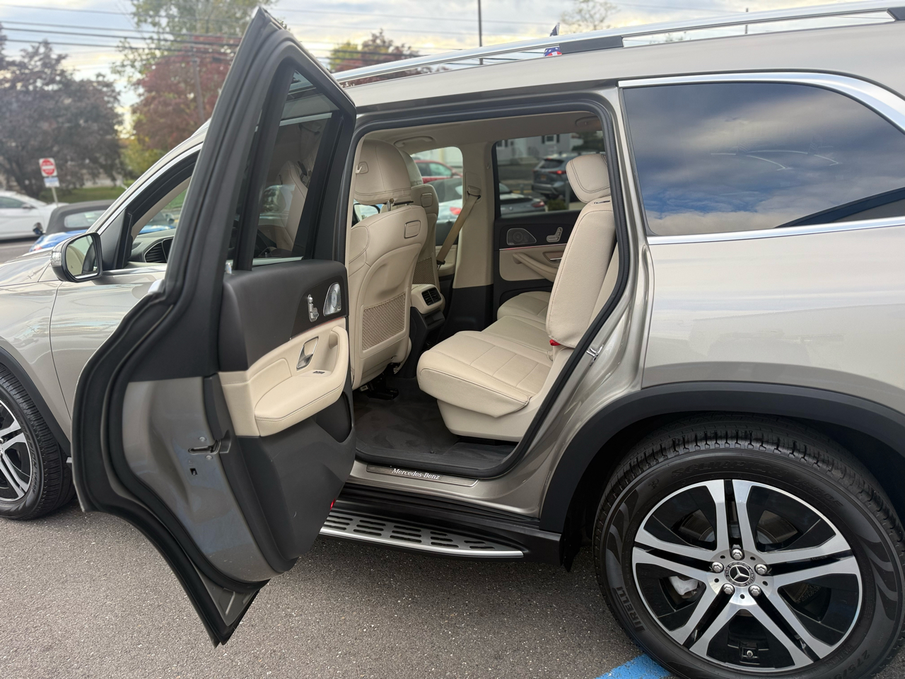 Mercedes-Benz GLS GLS 450 4MATIC SUV 2020 Mercedes-Benz GLS GLS 450 4MATIC SUV 2020
