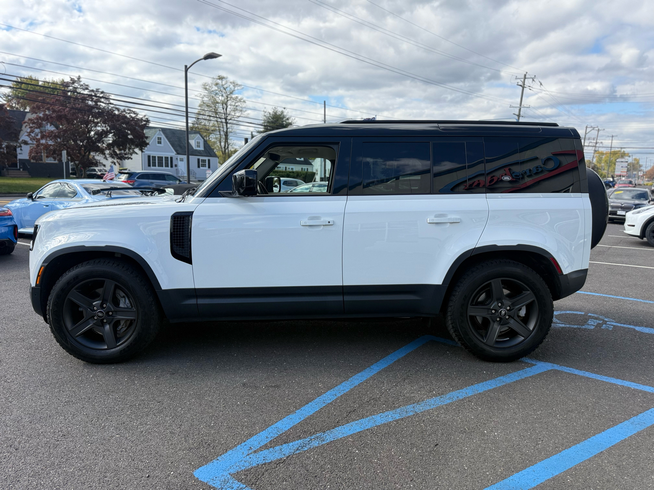 Land Rover Defender 110 SE AWD 2022 Land Rover Defender 110 SE AWD 2022