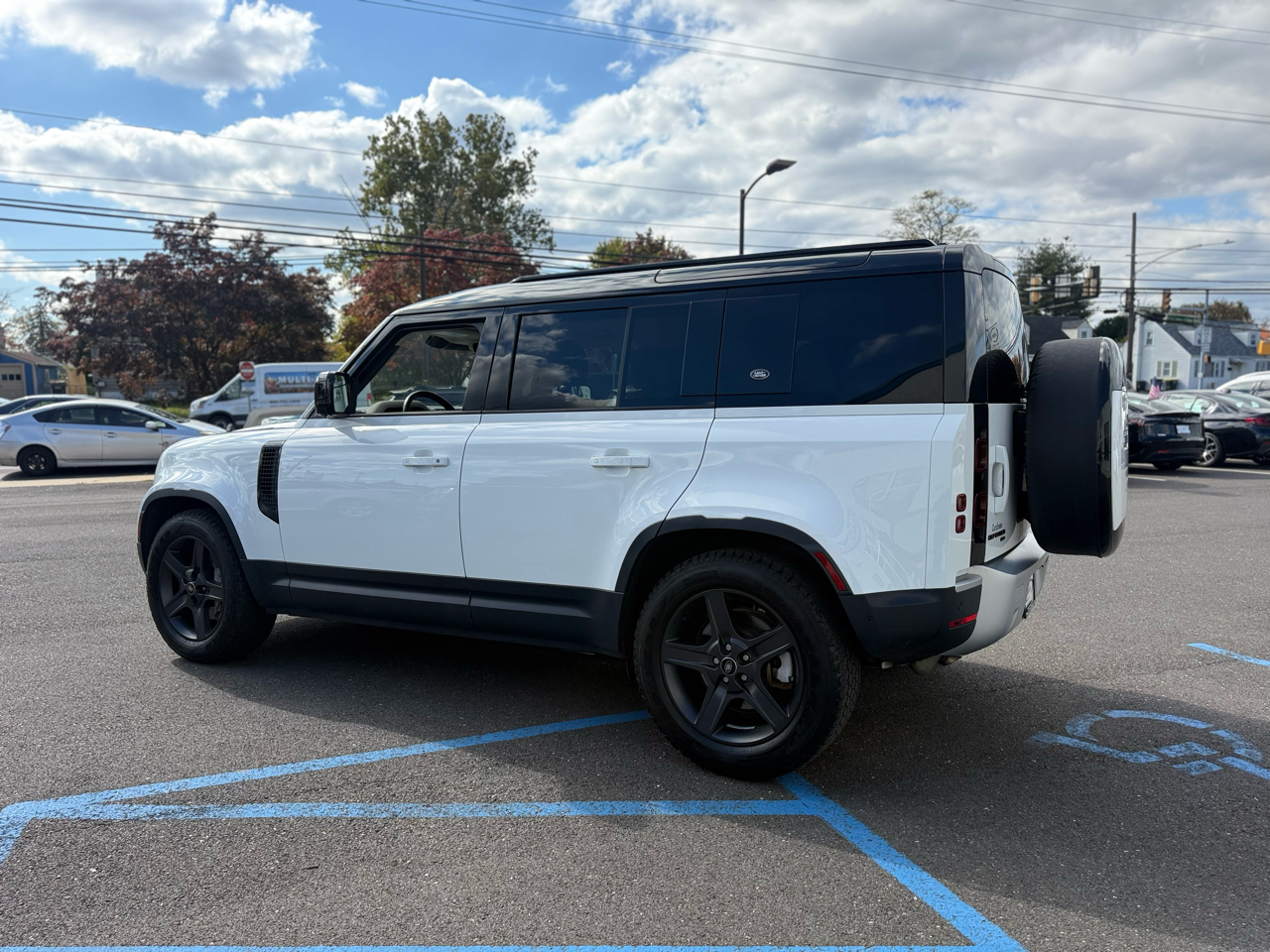 Land Rover Defender 110 SE AWD 2022 Land Rover Defender 110 SE AWD 2022