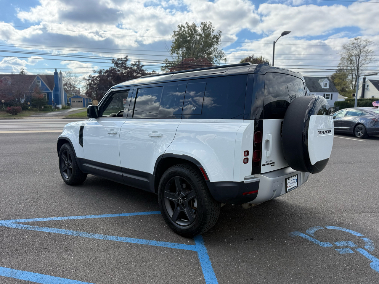 Land Rover Defender 110 SE AWD 2022 Land Rover Defender 110 SE AWD 2022