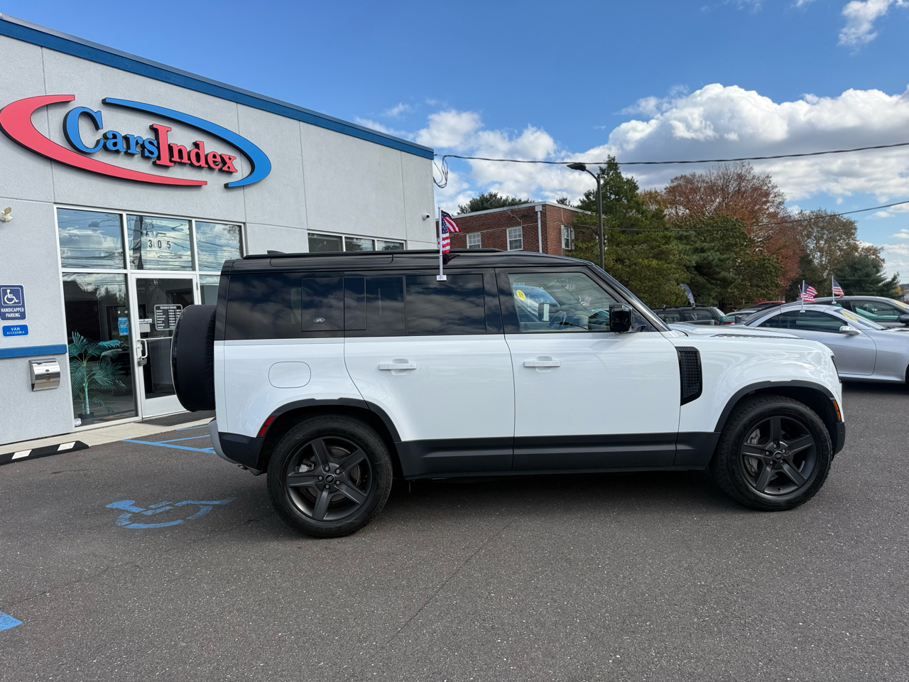 Land Rover Defender 110 SE AWD 2022 Land Rover Defender 110 SE AWD 2022