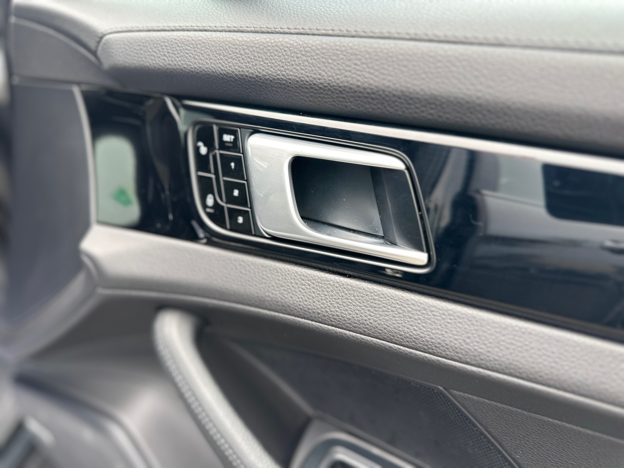 Porsche Panamera RWD 2018 Porsche Panamera RWD 2018