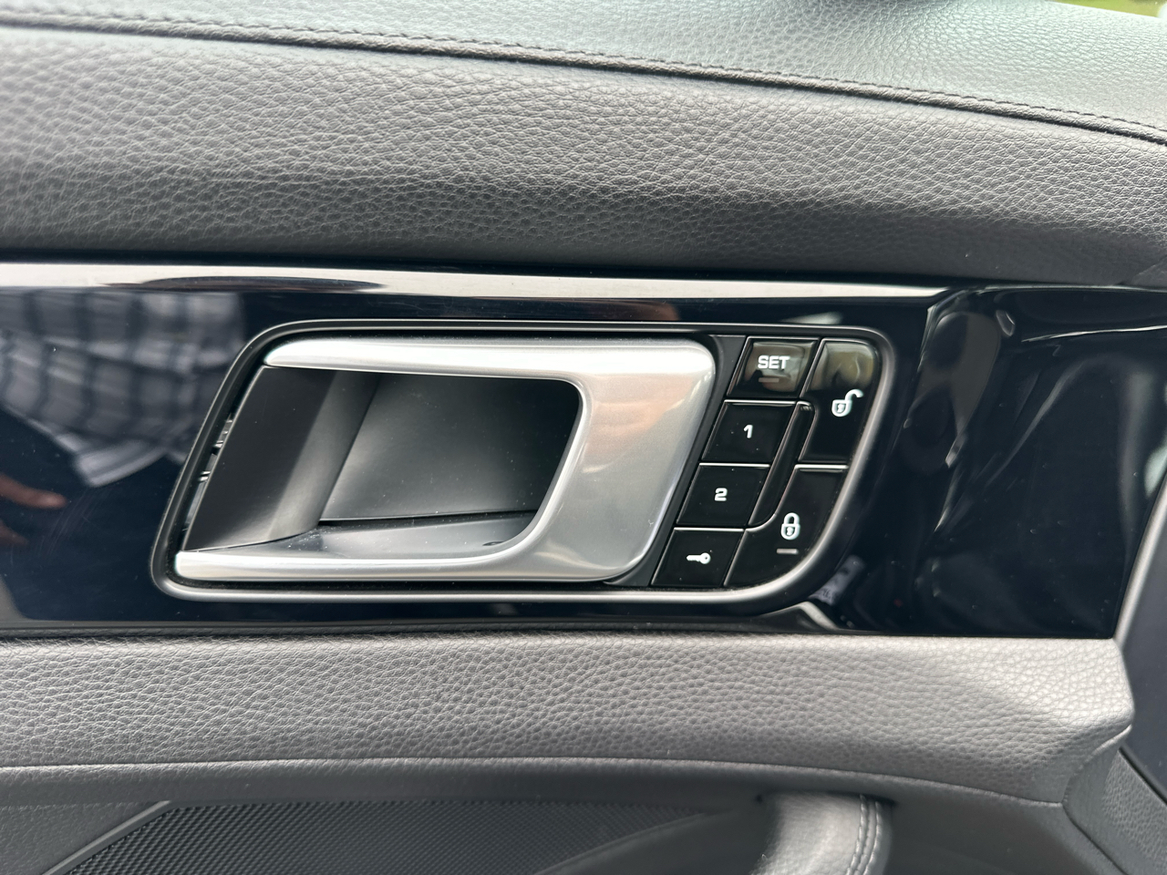 Porsche Panamera RWD 2018 Porsche Panamera RWD 2018