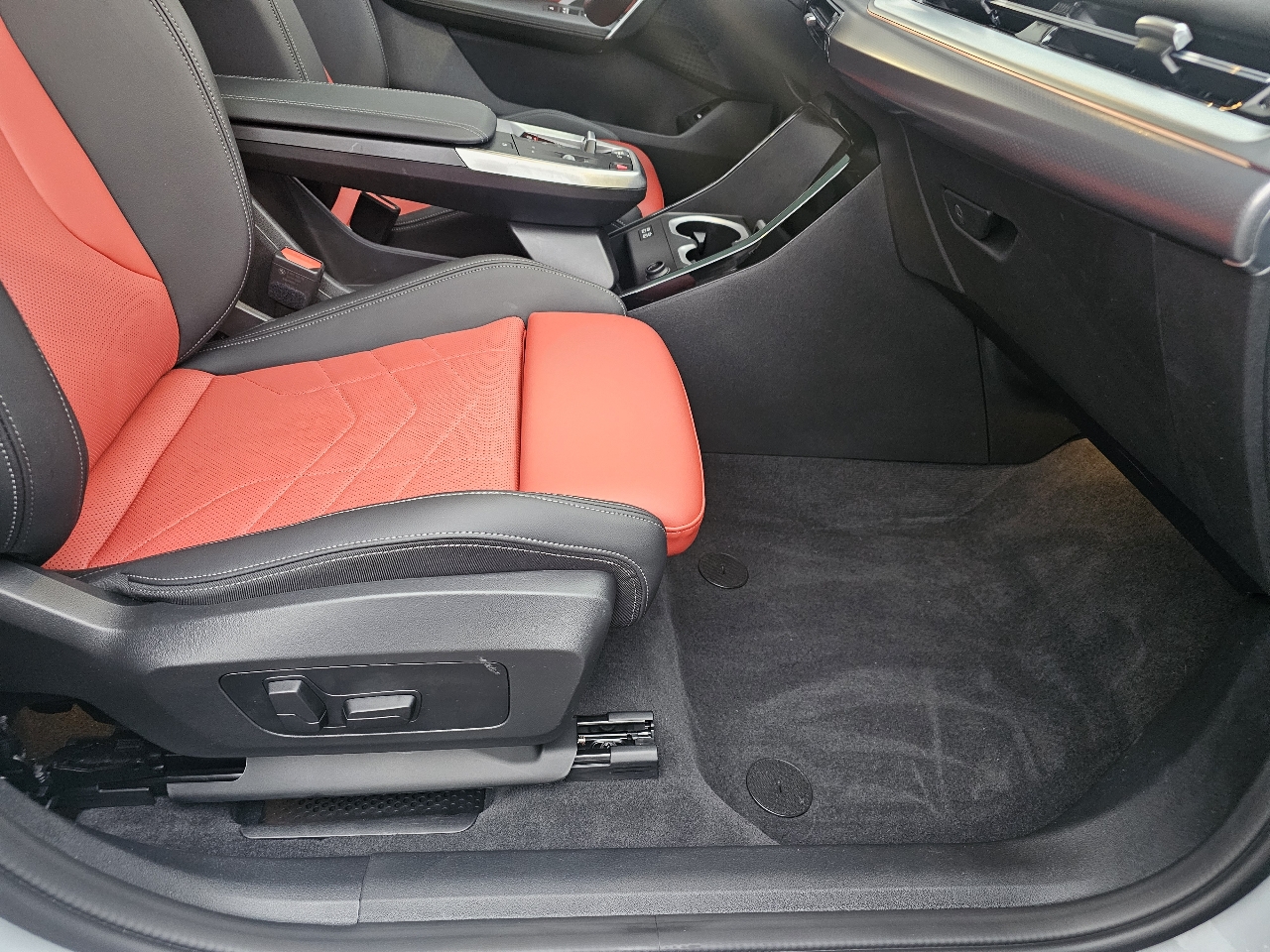 BMW X2 xDrive28i Sports Activity Coupe 2025