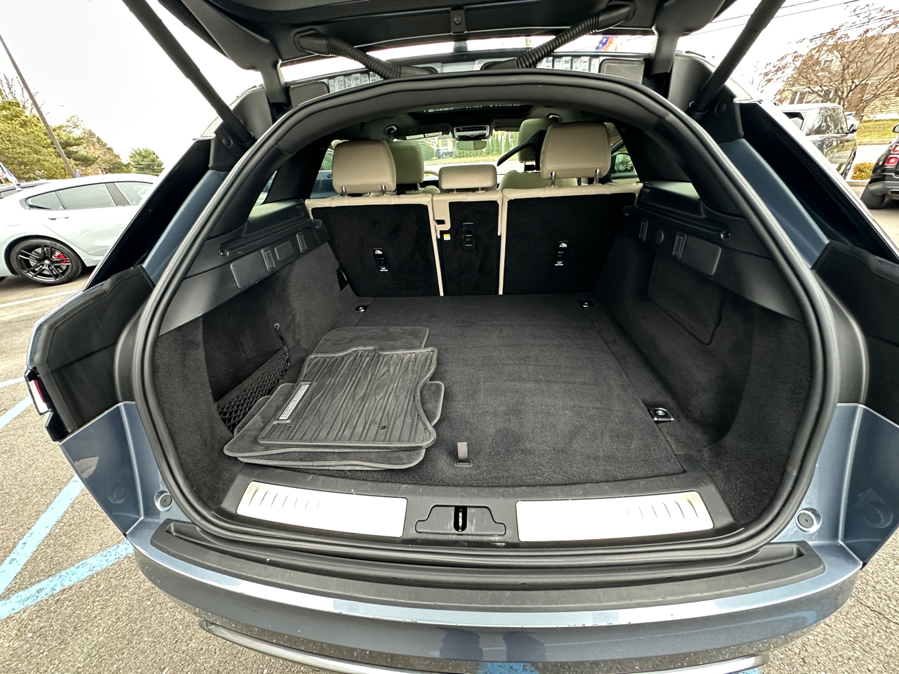 Land Rover Range Rover Velar P250 R-Dynamic S 2023