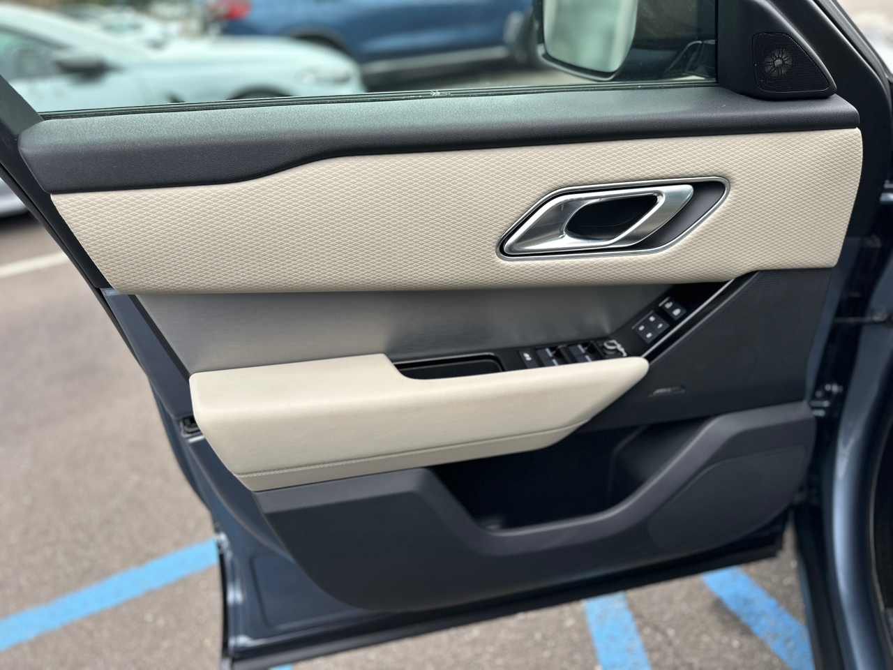 Land Rover Range Rover Velar P250 R-Dynamic S 2023