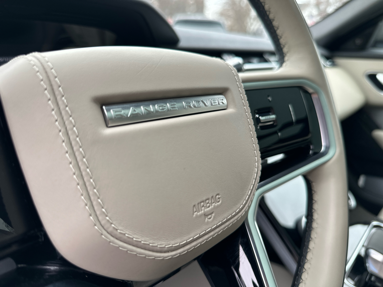 Land Rover Range Rover Velar P250 R-Dynamic S 2023