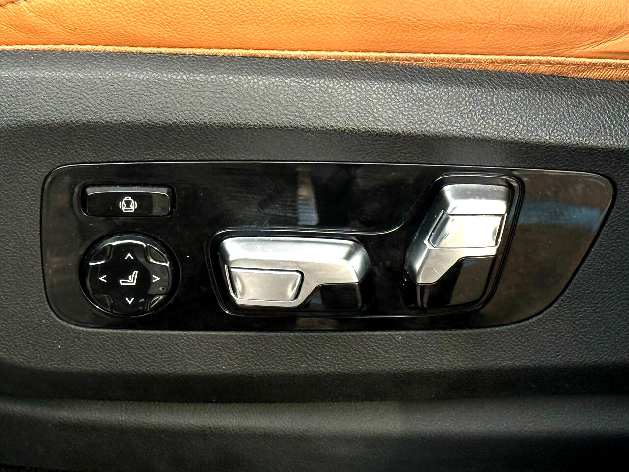 BMW X5 xDrive40i Sports Activity Vehicle 2021