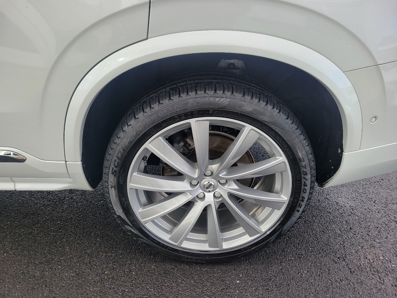 Volvo XC90 B6 AWD Plus 7P 2023