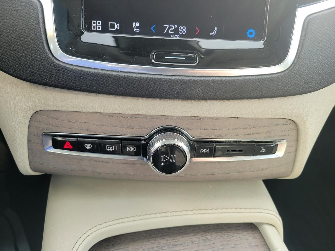 Volvo XC90 B6 AWD Plus 7P 2023