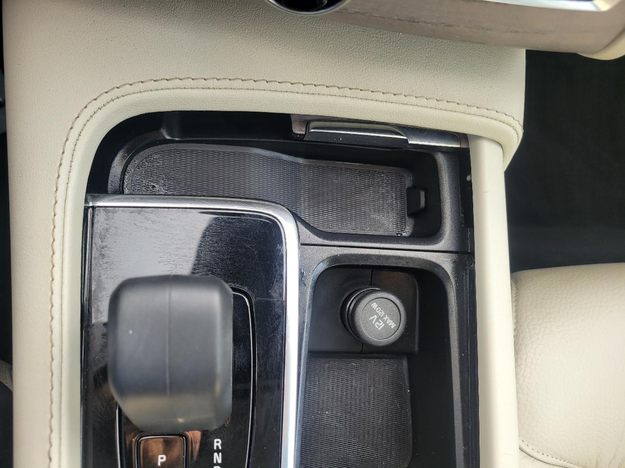 Volvo XC90 B6 AWD Plus 7P 2023