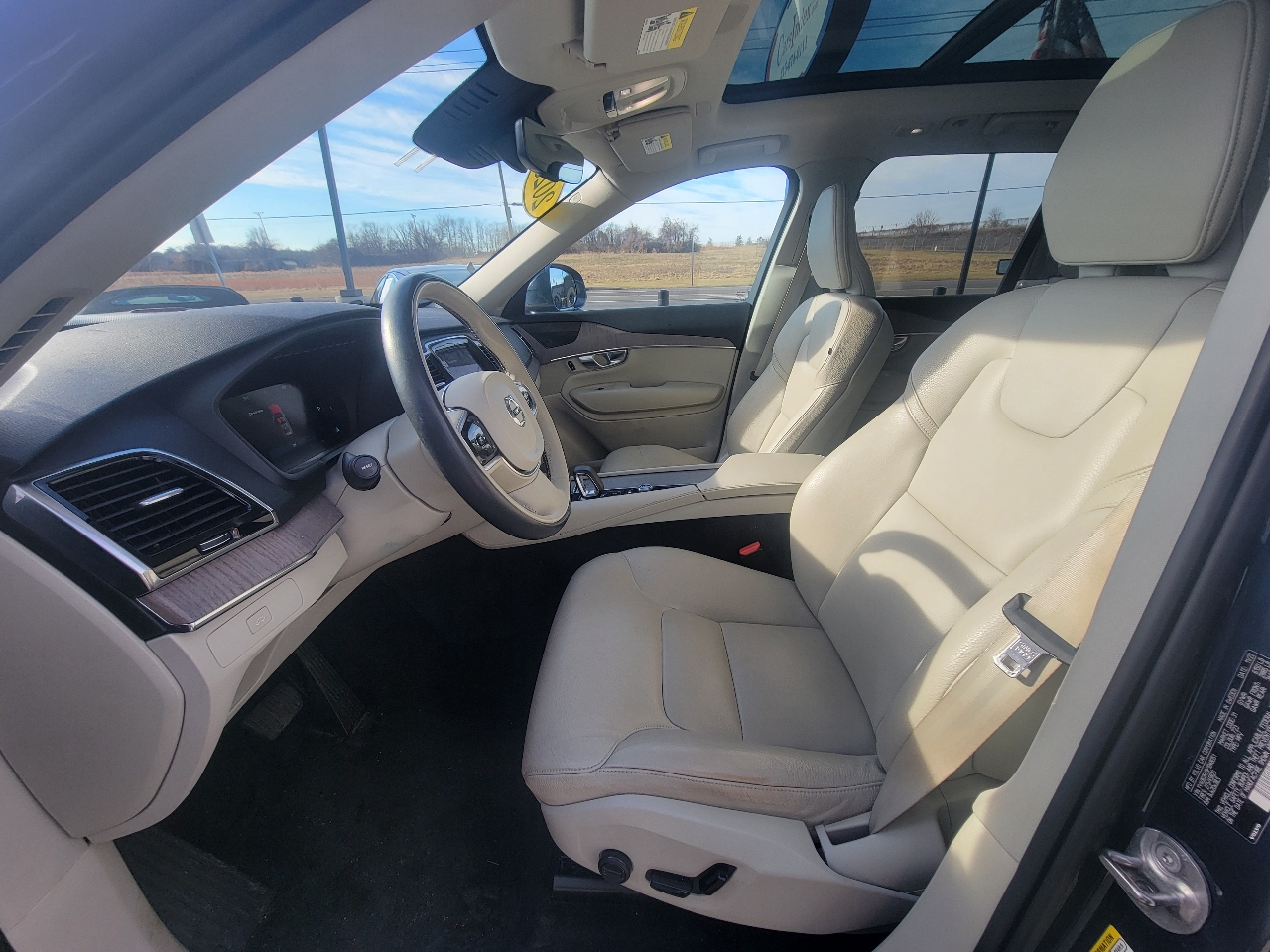 Volvo XC90 B6 AWD Plus Bright Theme 7P 2023