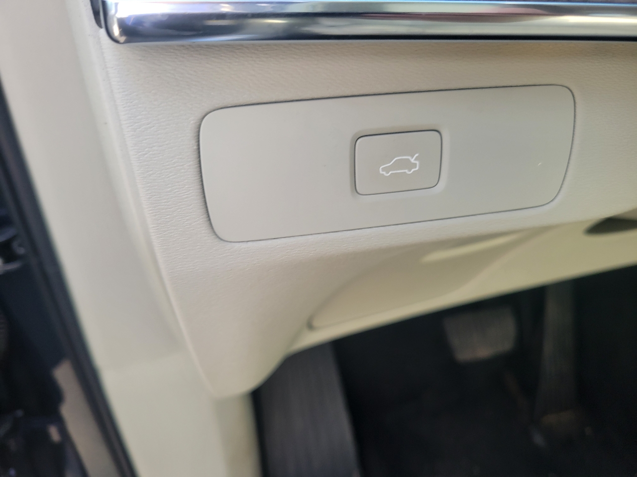 Volvo XC90 B6 AWD Plus Bright Theme 7P 2023