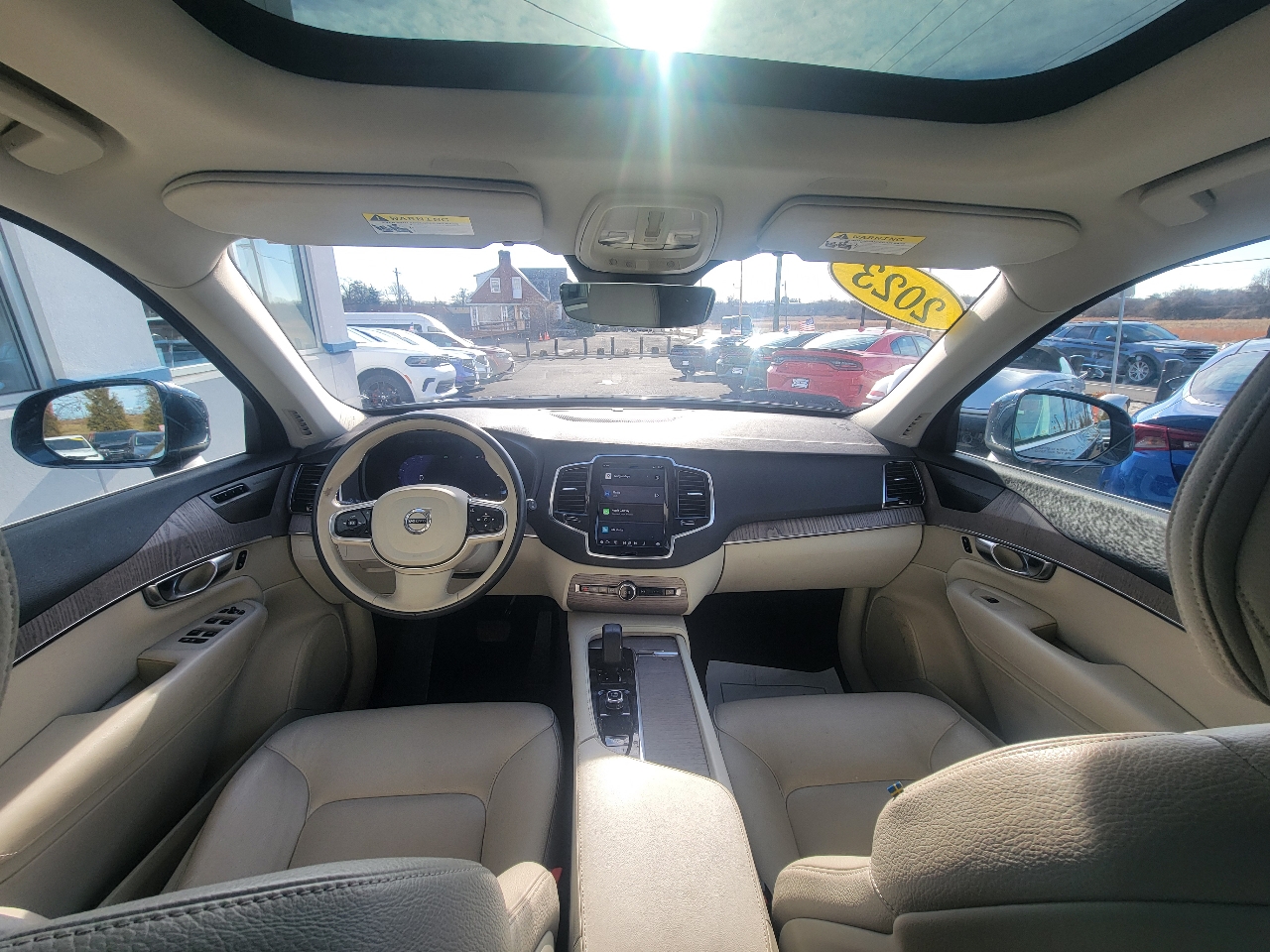 Volvo XC90 B6 AWD Plus Bright Theme 7P 2023