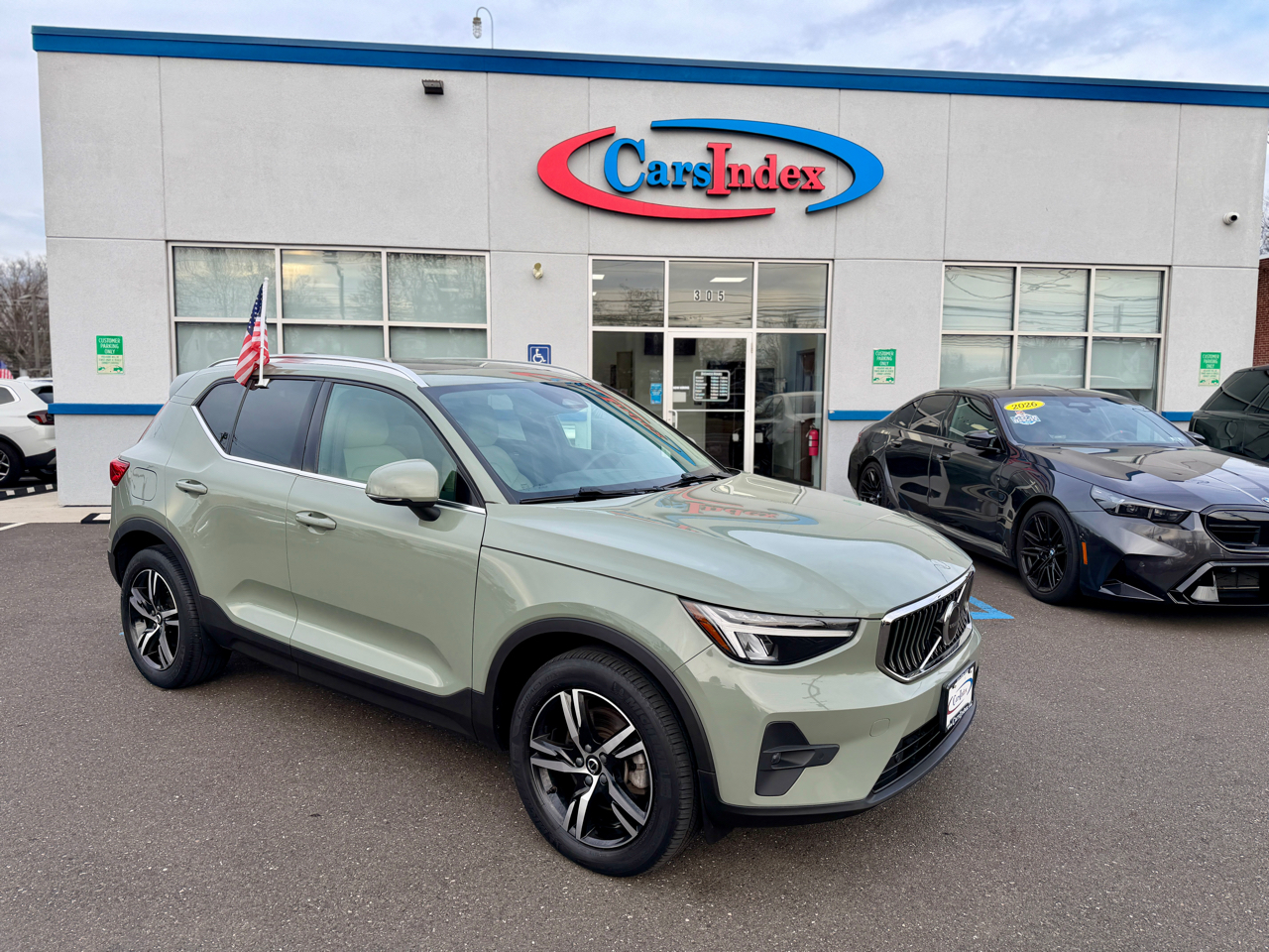 Volvo XC40 B5 AWD Plus Bright Theme 2023