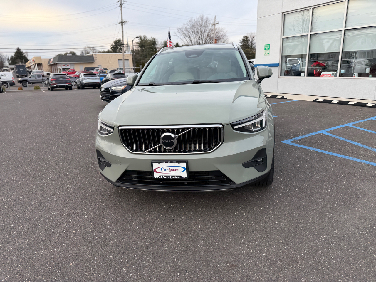 Volvo XC40 B5 AWD Plus Bright Theme 2023