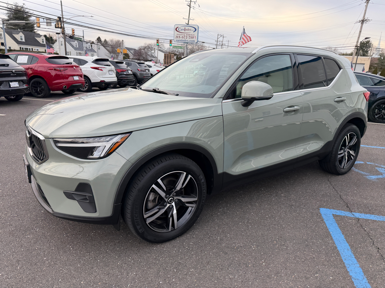 Volvo XC40 B5 AWD Plus Bright Theme 2023